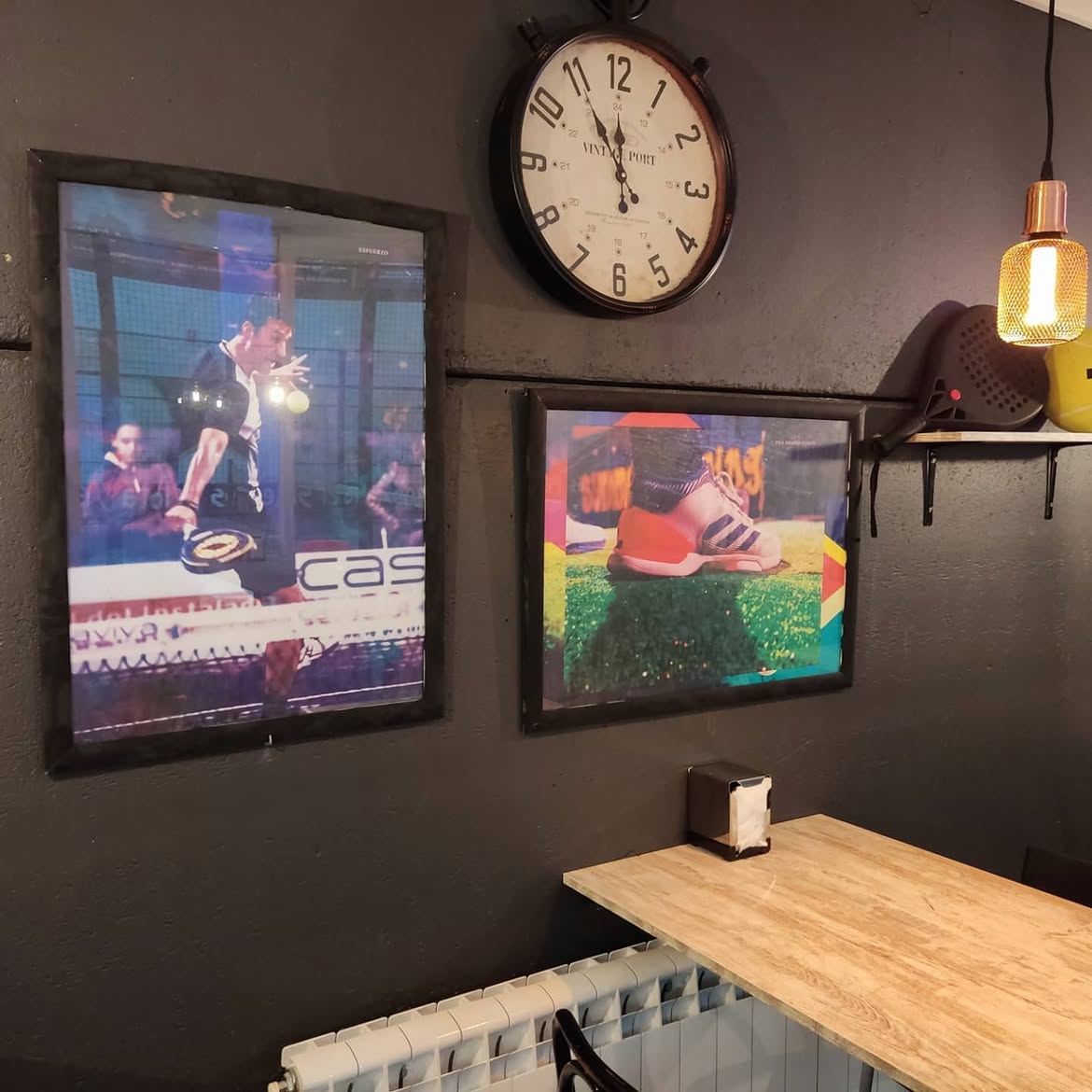 Zona del bar de Padel Slide, fotografía 10